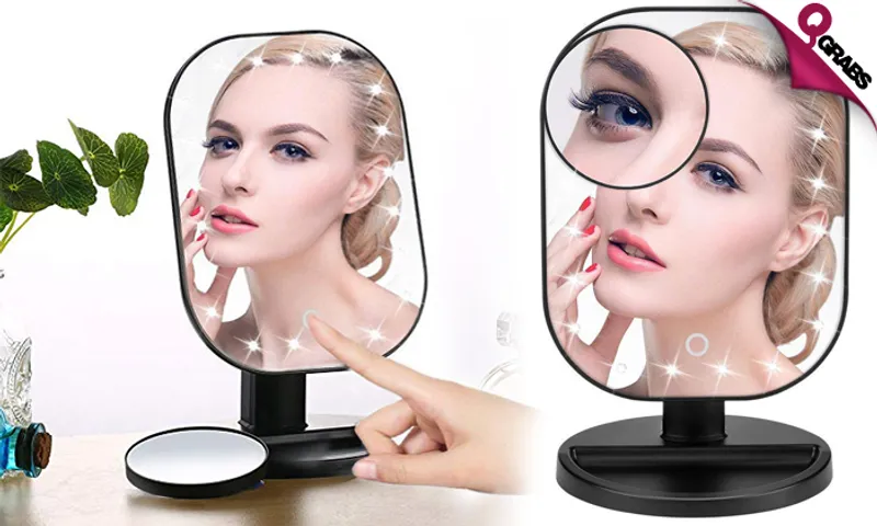 LED Make Up & Spot Magnifying Mirror!